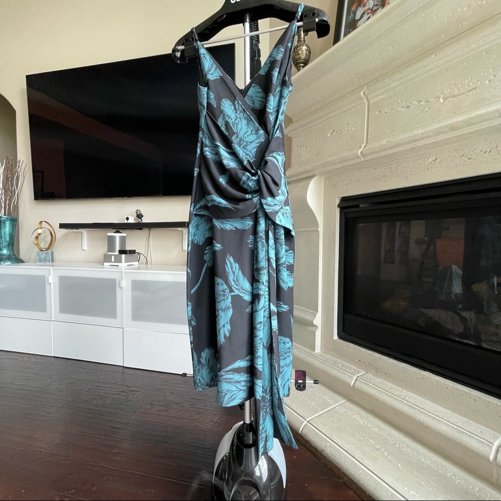 C/MEO Collective Mid Dress Size Medium